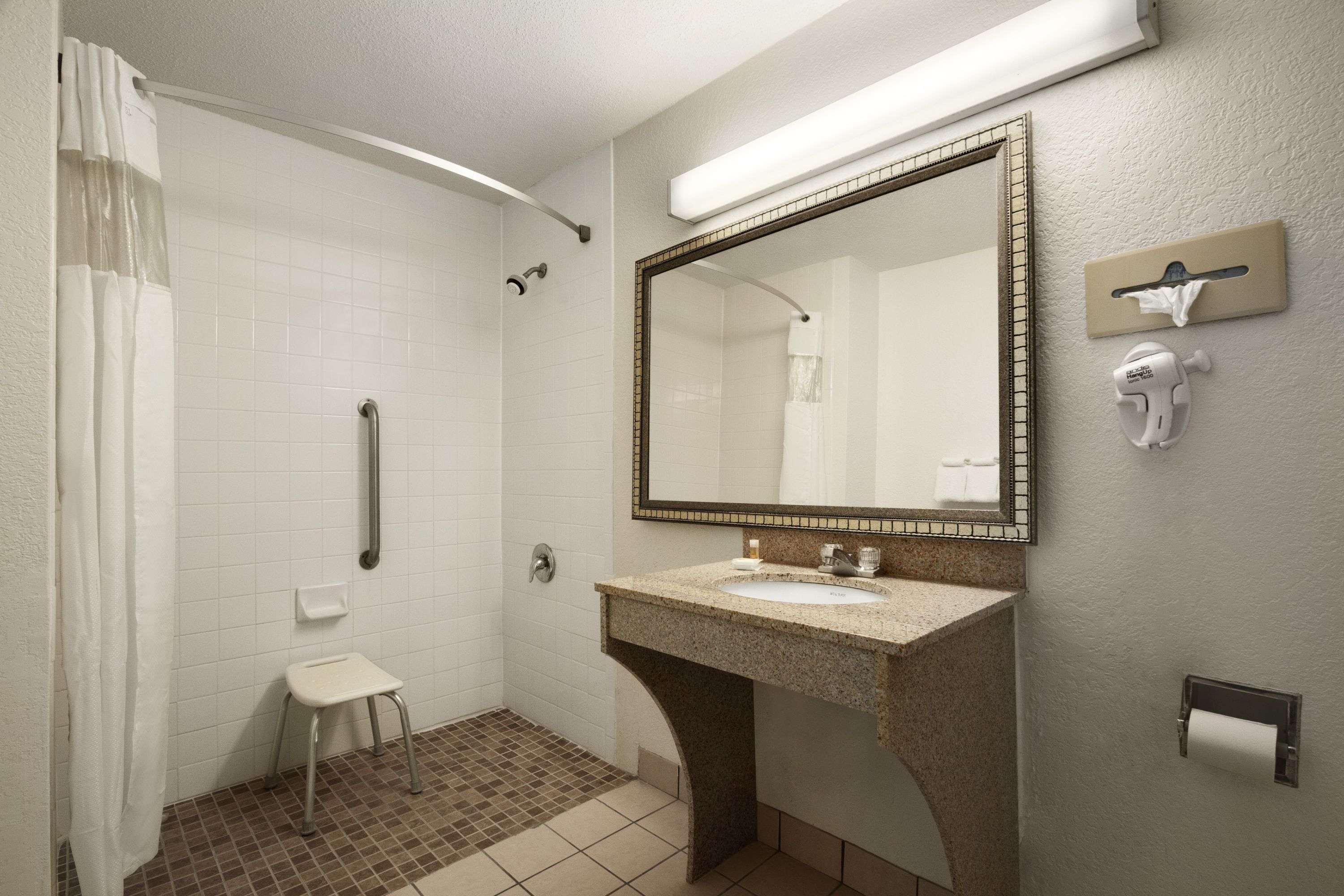 Days Inn By Wyndham Port Royal/Near Parris Island Экстерьер фото
