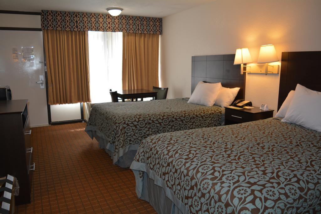 Days Inn By Wyndham Port Royal/Near Parris Island Экстерьер фото