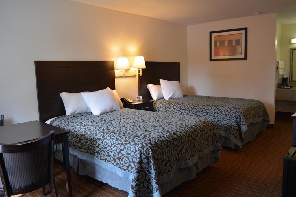 Days Inn By Wyndham Port Royal/Near Parris Island Экстерьер фото